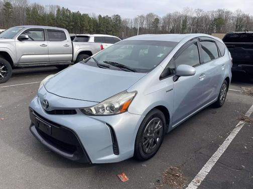 2015 Toyota Prius v Two