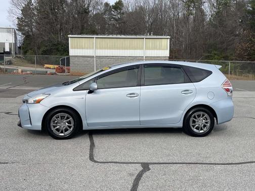 2015 Toyota Prius v Two