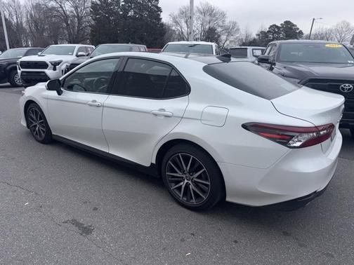 2024 Toyota Camry XLE V6