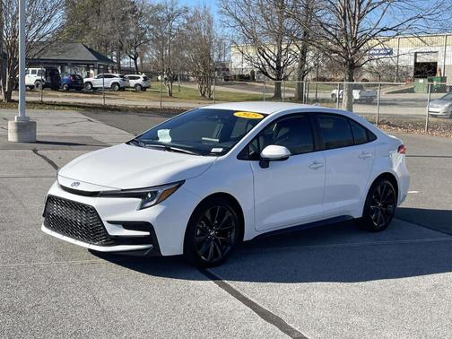 2025 Toyota Corolla SE