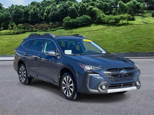 2023 Subaru Outback Touring XT