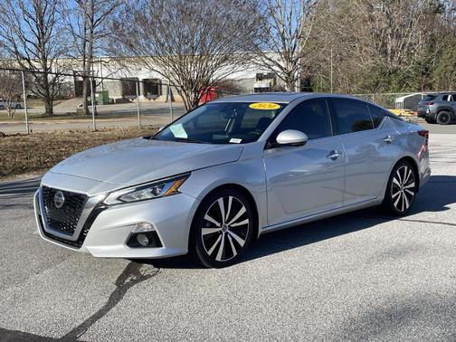 2020 Nissan Altima 2.0 Platinum