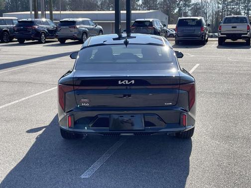 2025 Kia K4 GT-Line
