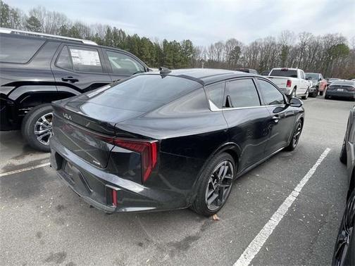 2025 Kia K4 GT-Line