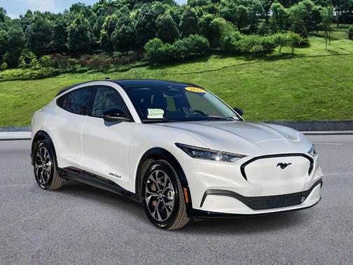 2022 Ford Mustang Mach-E Premium