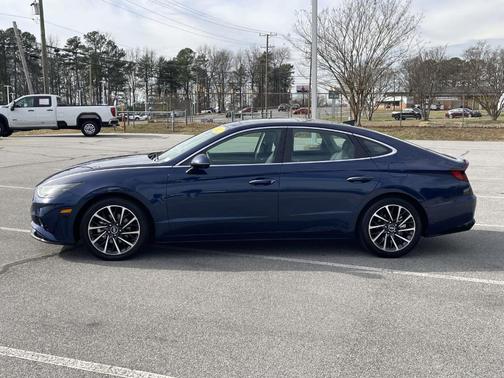 2022 Hyundai SONATA Limited