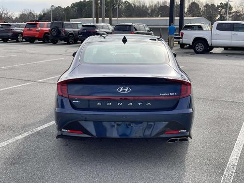 2022 Hyundai SONATA Limited