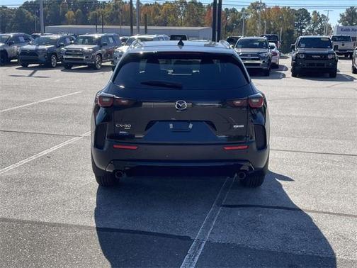 2026 Mazda CX-50 Premium