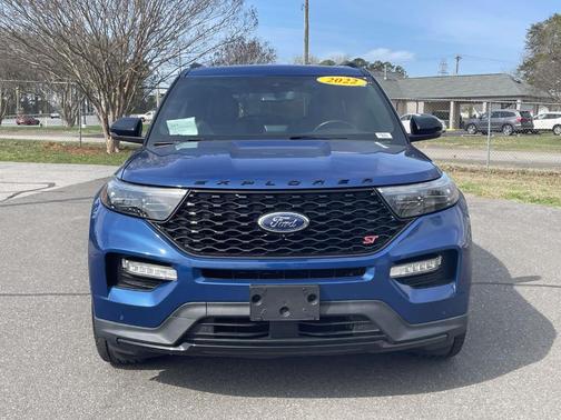 2022 Ford Explorer ST