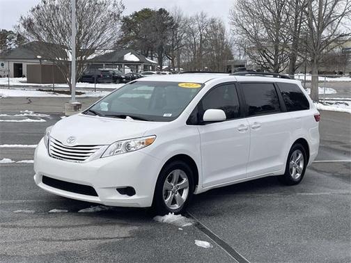 2017 Toyota Sienna LE