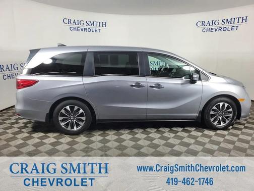 Silver 2024 Honda Odyssey EX-L