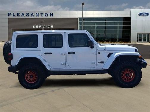 2021 Jeep Wrangler Unlimited Sahara Altitude