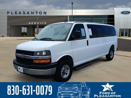 Summit White 2025 Chevrolet Express 3500 LT