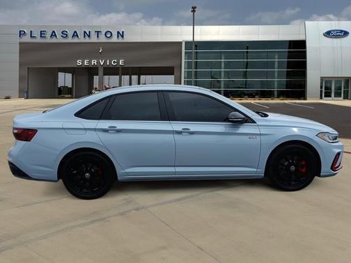 Monument Gray W/Deep Black Roof 2026 Volkswagen Jetta 2.0T AUTOBAHN