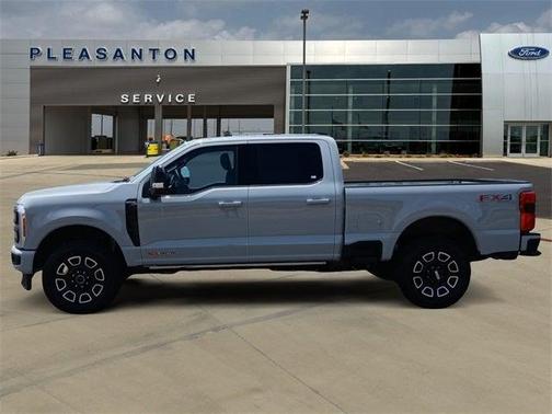 2025 Ford F-250 Platinum