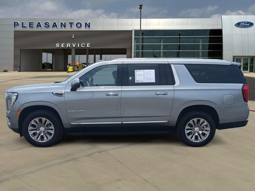 Sterling 2025 GMC Yukon XL DENALI
