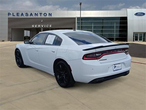 2018 Dodge Charger SXT