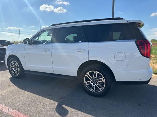 OXFORD WHITE 2025 Ford Expedition ACTIVE