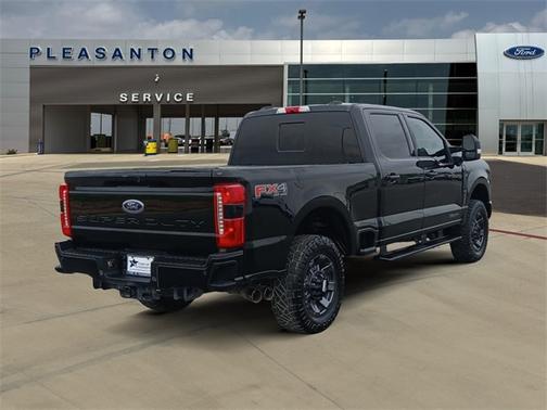 2023 Ford F-250 LARIAT