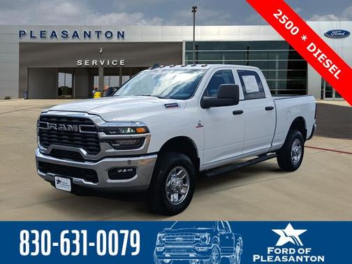 Bright White Clearcoat 2025 RAM 2500 TRADESMAN