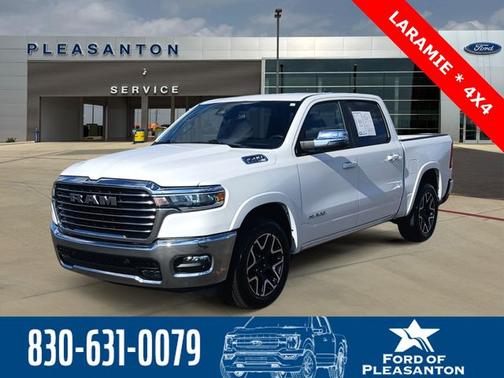 Bright White Clearcoat 2025 RAM 1500 LARAMIE