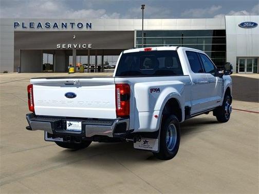 2025 Ford F-350 Lariat Super Duty