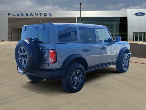 CARBONIZED GRAY METALLIC 2023 Ford Bronco BIG BEND
