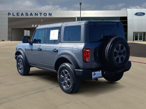 CARBONIZED GRAY METALLIC 2023 Ford Bronco BIG BEND