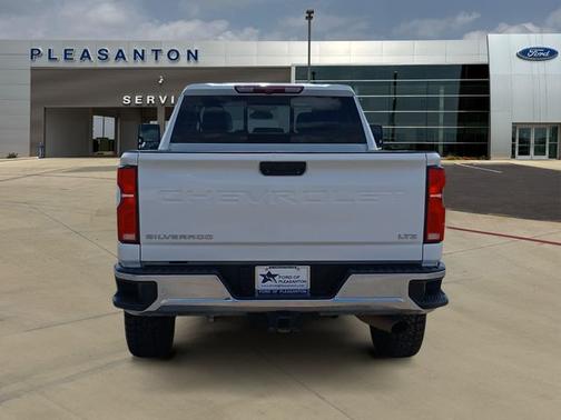 Summit White 2025 Chevrolet Silverado 2500 LTZ