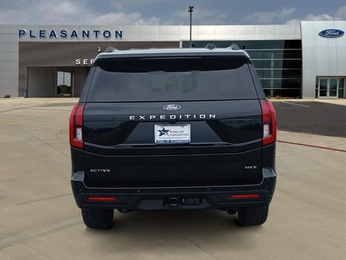 AGATE BLACK METALLIC 2025 Ford Expedition Max ACTIVE