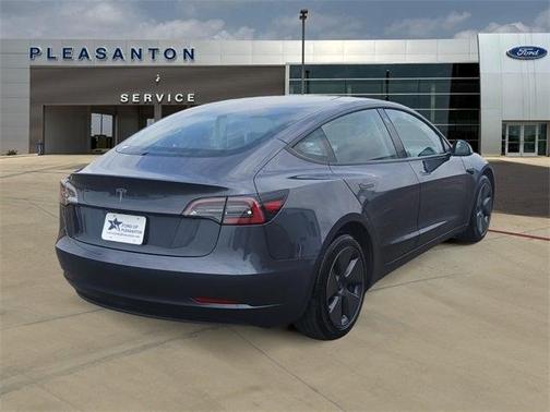 2023 Tesla Model 3 Base