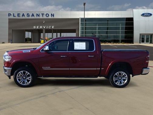 Delmonico Red Pearlcoat 2022 RAM 1500 LIMITED