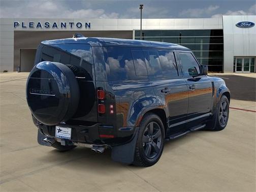 2025 Land Rover Defender P500 X-Dynamic SE