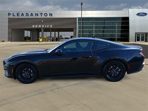 2025 Ford Mustang 