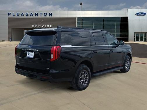 AGATE BLACK METALLIC 2025 Ford Expedition ACTIVE