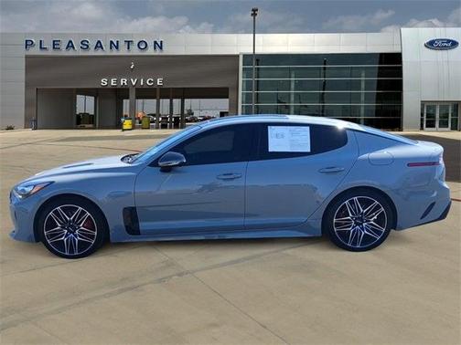 2023 Kia Stinger GT2