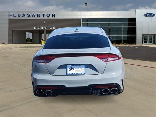 2023 Kia Stinger GT2