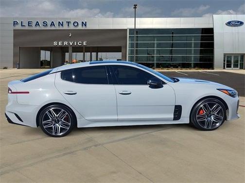 2023 Kia Stinger GT2