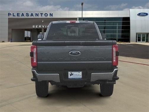 2025 Ford F-350 Lariat Super Duty