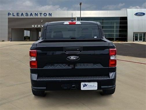 2025 Ford Maverick Lobo Standard