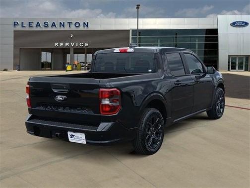 2025 Ford Maverick Lobo Standard