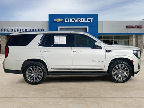 2022 GMC Yukon DENALI