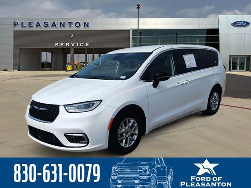 Bright White Clearcoat 2024 Chrysler Pacifica TOURING L