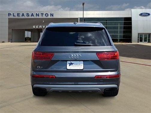 2019 Audi Q7 55 Premium Plus