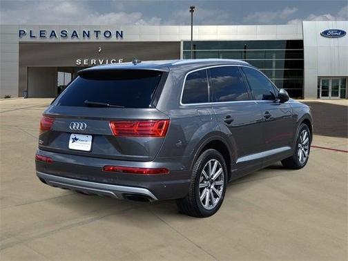 2019 Audi Q7 55 Premium Plus