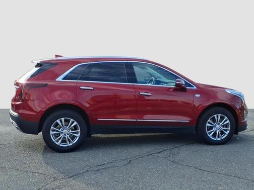 2022 Cadillac XT5 Premium Luxury