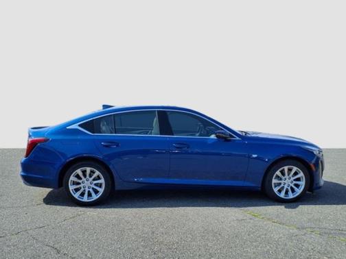 2022 Cadillac CT5 Luxury AWD