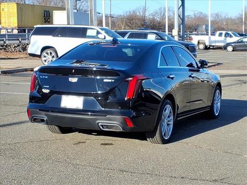 2023 Cadillac CT4 Luxury