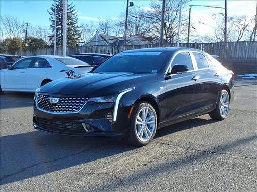 2023 Cadillac CT4 Luxury