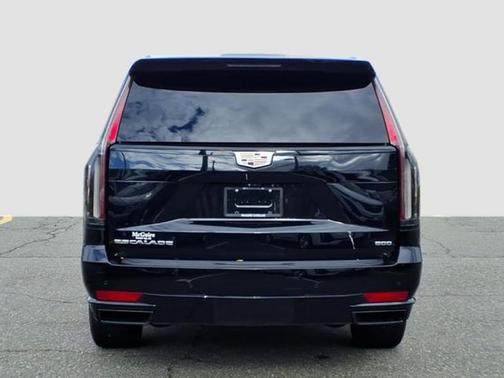 2023 Cadillac Escalade ESV Sport